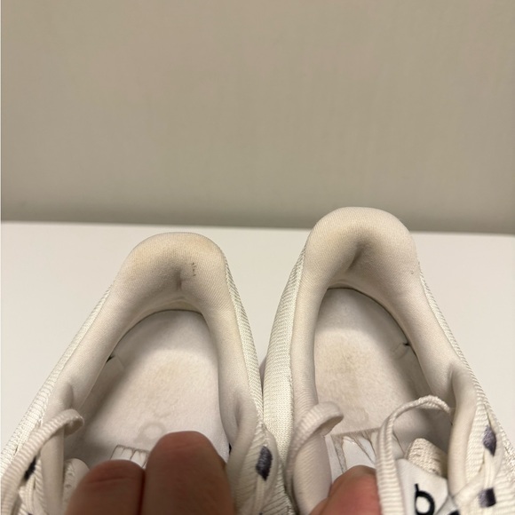 On Cloudsurfer 2 Women’s Running Shoes White Neutral CloudTec Woman’s US 9 UK 7 - Picture 9 of 11